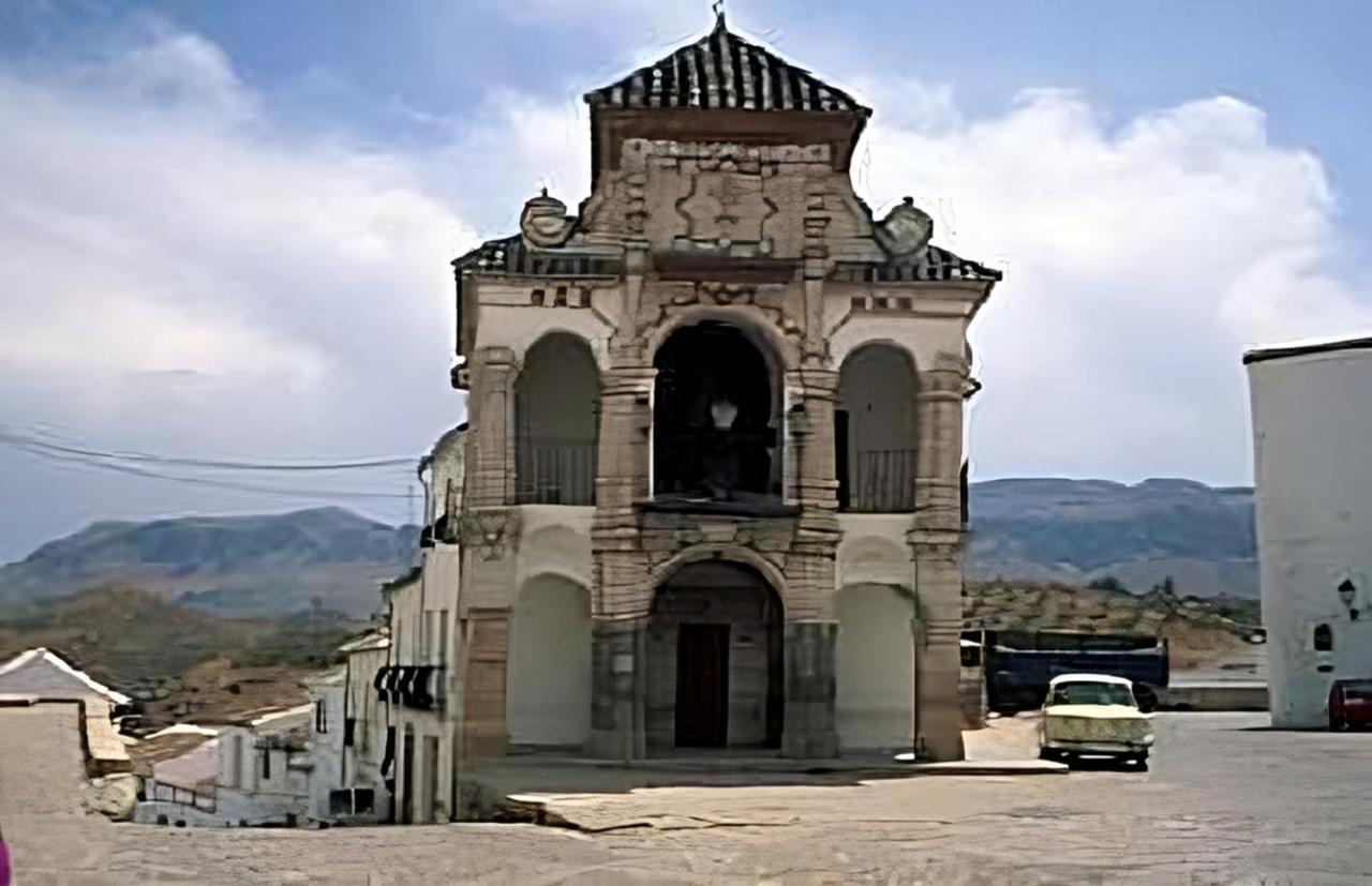 Colon *