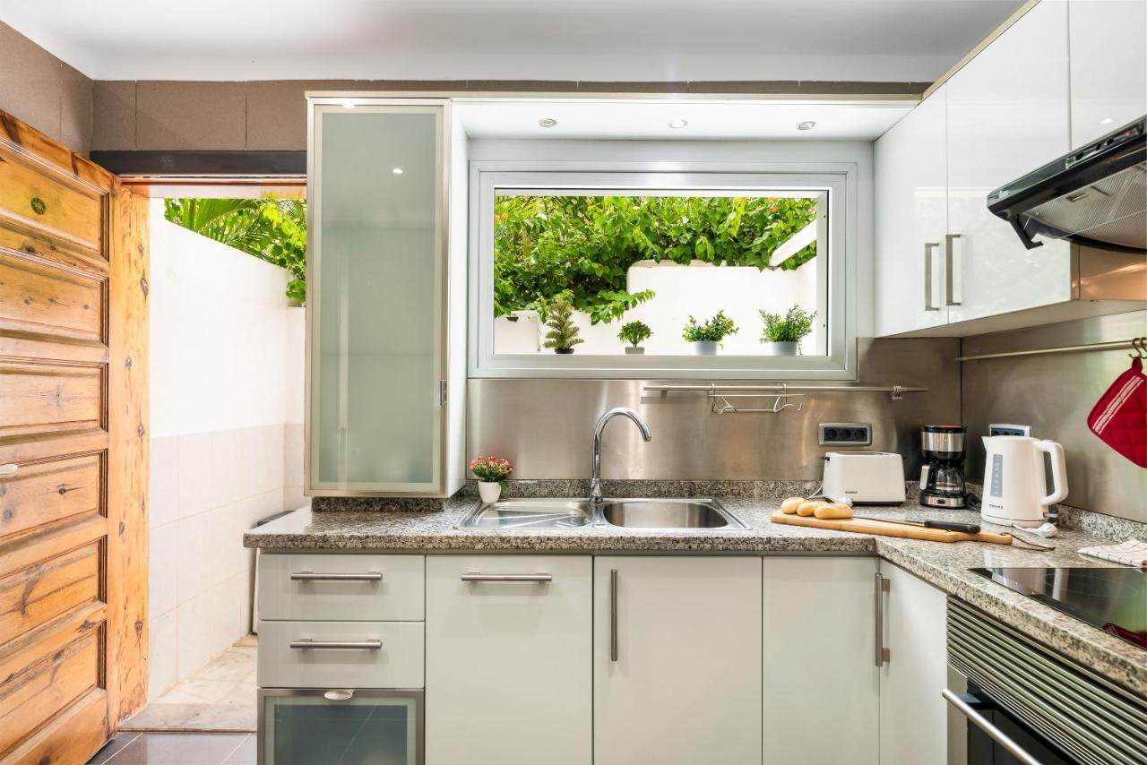 Fantastic Townhouse In The Centre Of Americas Playa de las Americas (Tenerife)