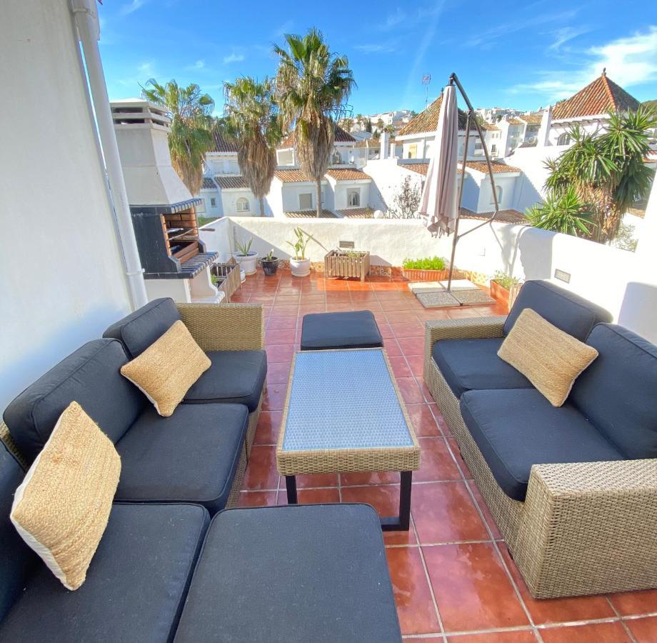 Modern Townhouse 7 Mins Walk From The And 15 Mins From Port Сasa de vacaciones *
