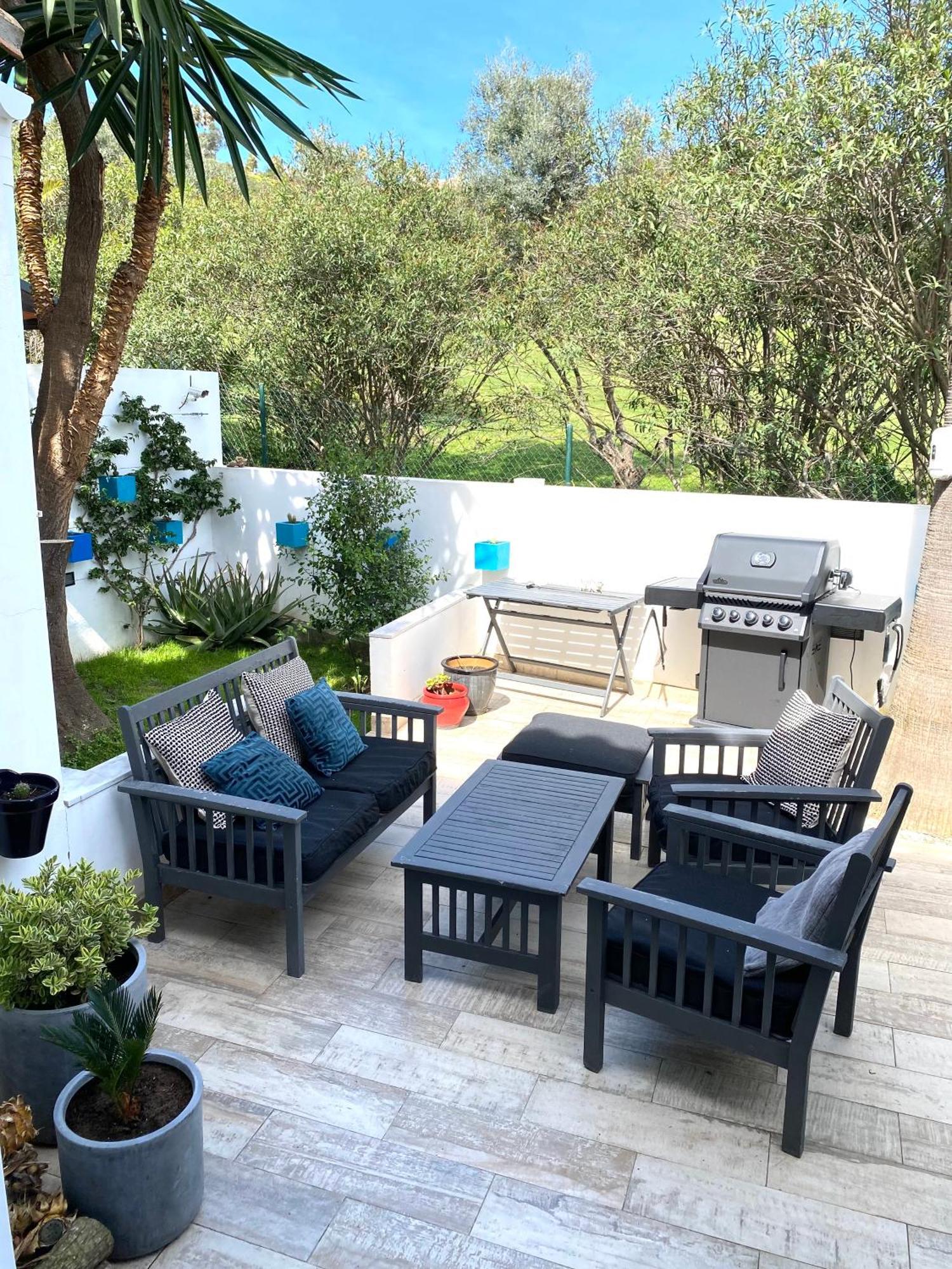 Modern Townhouse 7 Mins Walk From The And 15 Mins From Port * Manilva