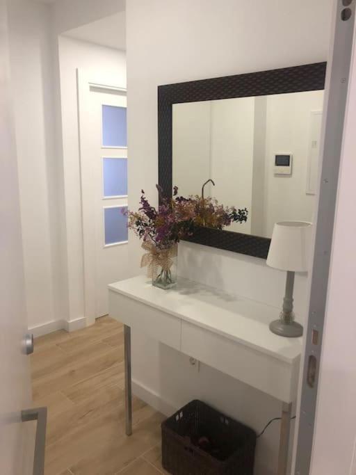 En Granada De Nueva Construccion Con A/c Y Wifi Apartamento Armilla