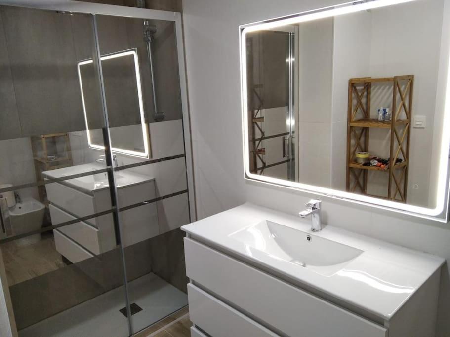 Apartamento En Granada De Nueva Construccion Con A/c Y Wifi Armilla