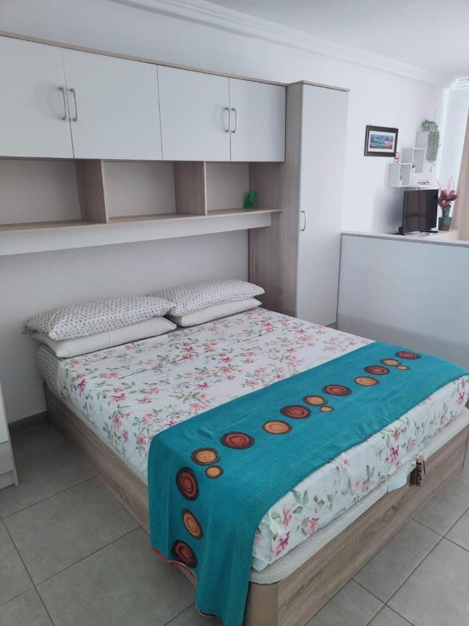 Cozy Estudio, Pool View - Wifi Free Apartment *