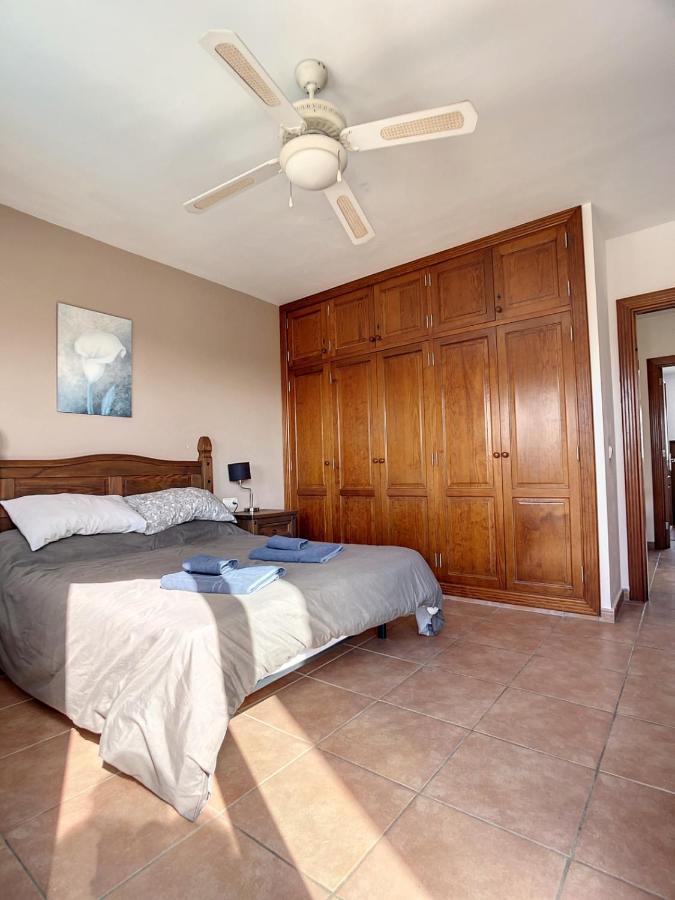 Rosa Gadis Villa