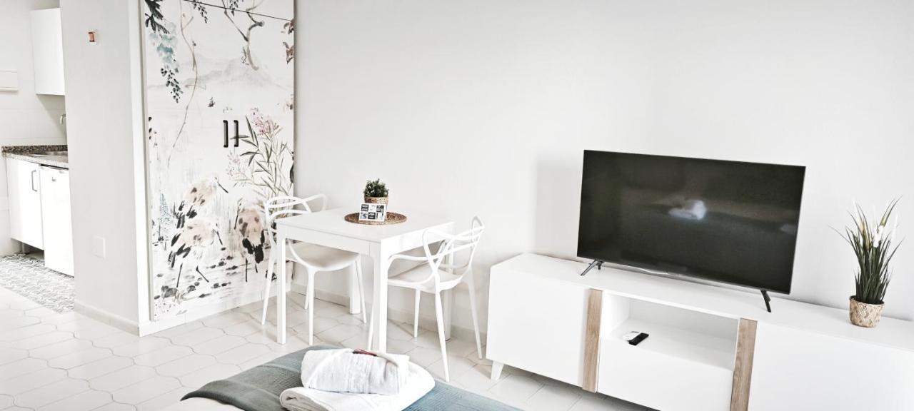 Apartamento Estreno Benalbeach Vistas Al Mar Estudio Deluxe *