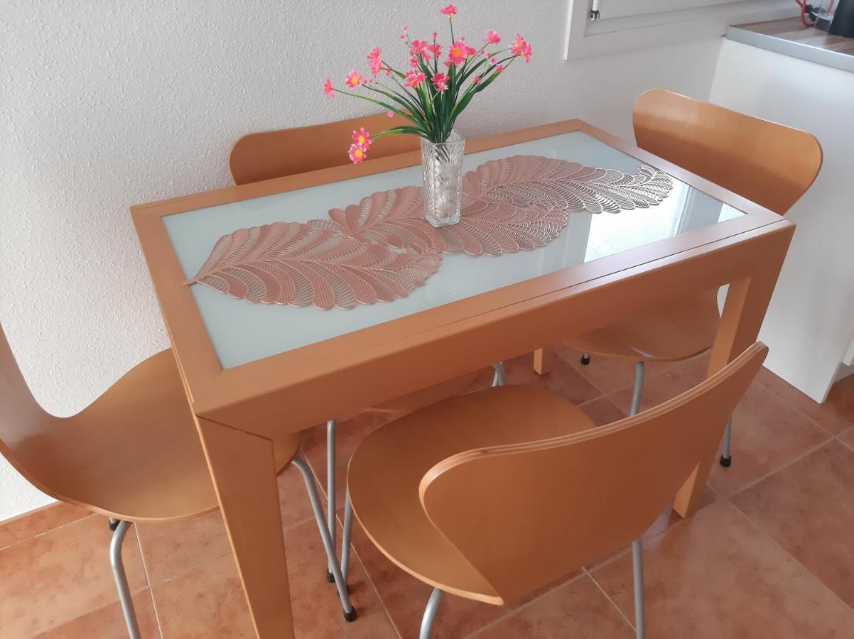 Avilena Tropical En Aguadulce Almeria