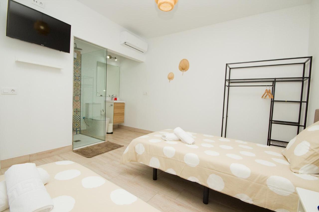 Alonsos - Open Mall - By Az Guest house
