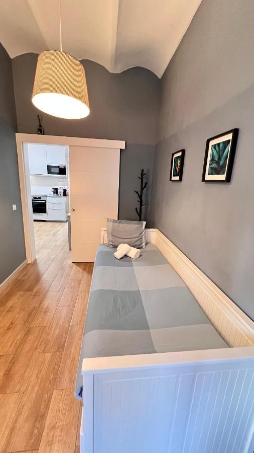 New Camp Nou Apartment/diret Airport,beautiful Apartamento L'Hospitalet de Llobregat