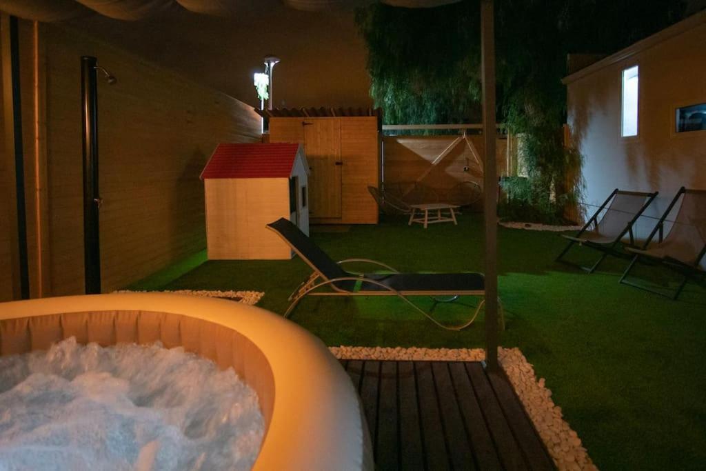 Apartamento Private Paradise On Cozy Campsite, Jacuzzi, Netflix