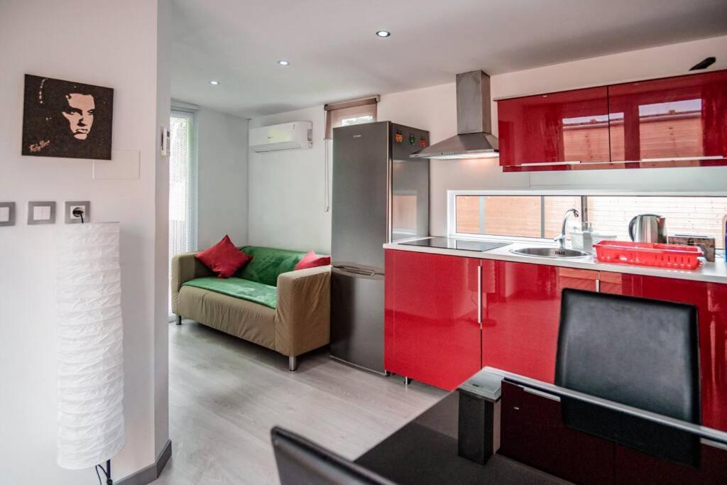 Private Paradise On Cozy Campsite, Jacuzzi, Netflix Apartamento *