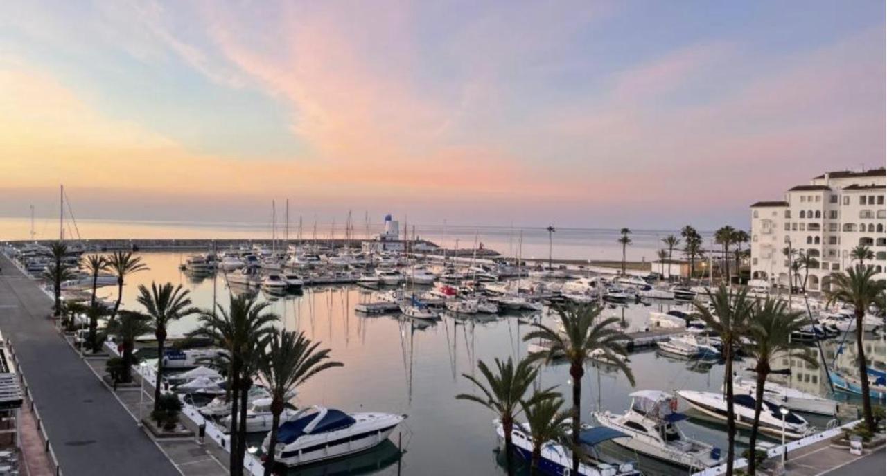 Modern Townhouse 7 Mins Walk From The And 15 Mins From Port Сasa de vacaciones *
