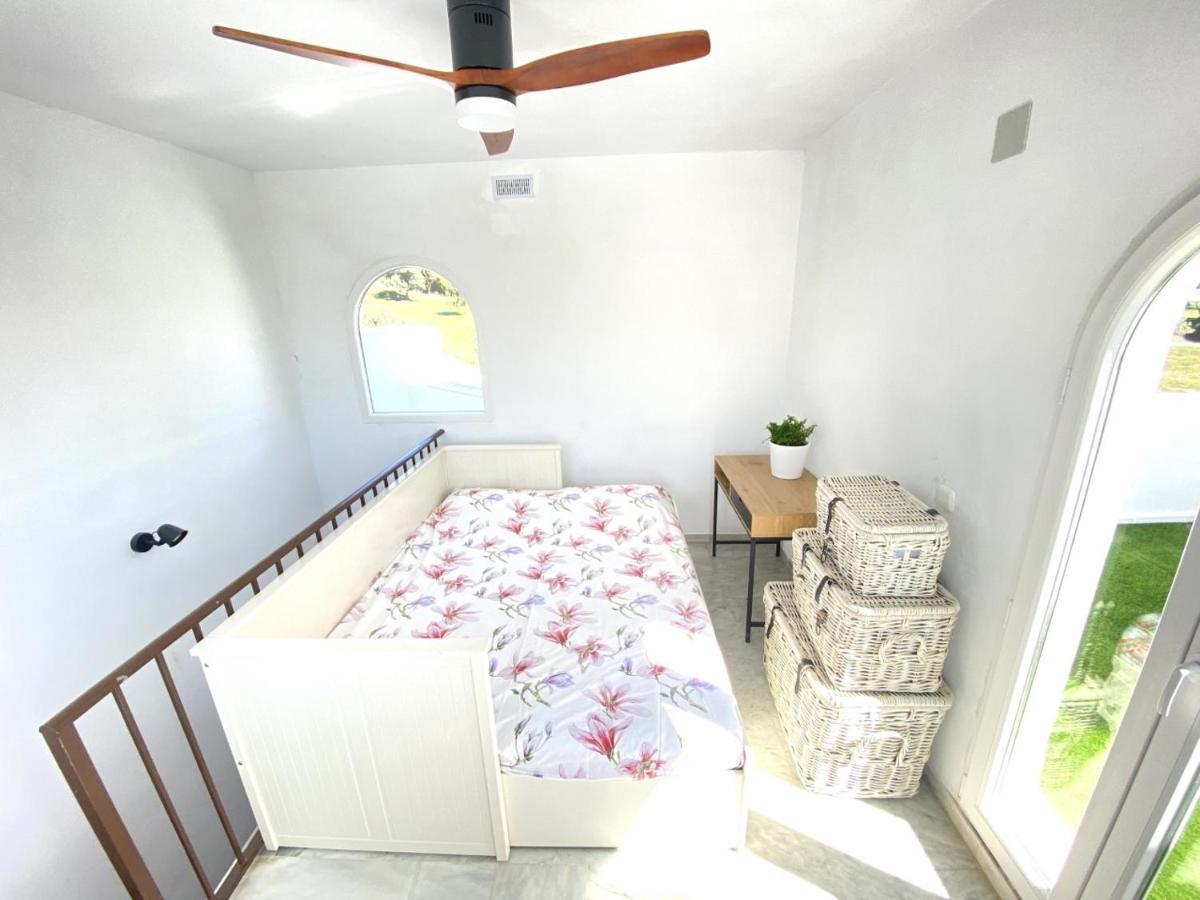 Modern Townhouse 7 Mins Walk From The And 15 Mins From Port *