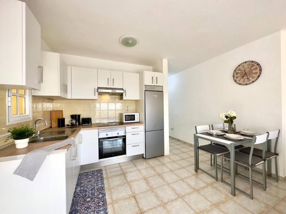 Penthouse With Ocean Views - Torviscas Apartamento *