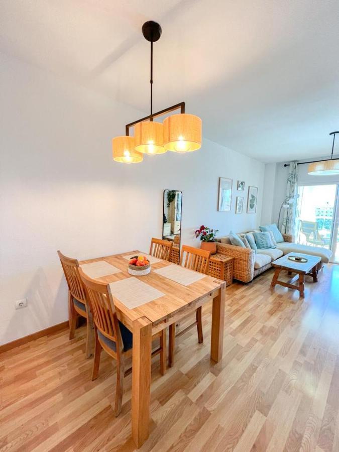 Apartment Bright With Terrace, Pool And