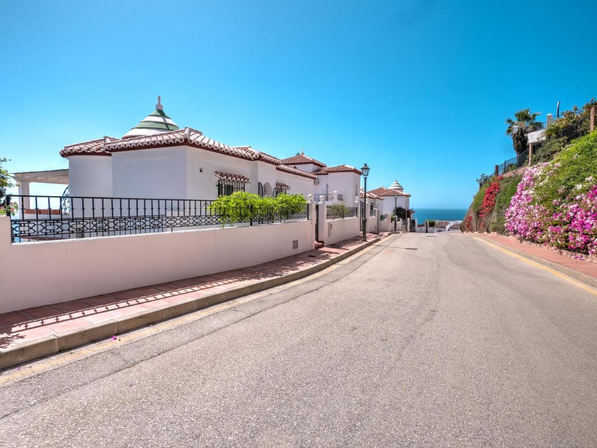 Amazing With Magical View And Pool In Nerja Villa *