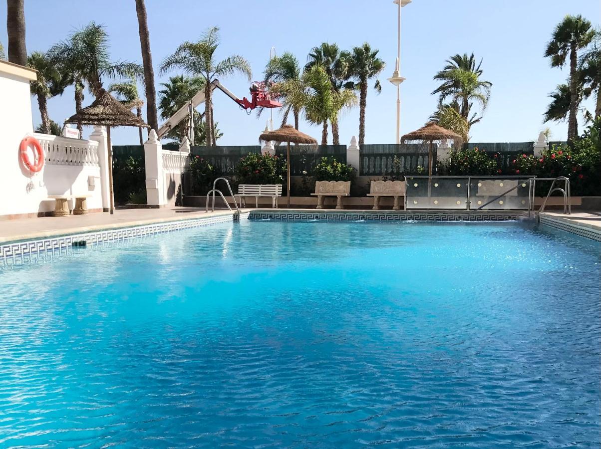 Apartamento Apartamento 2 Dormitorios En Primera Linea De Playa San Cristobal *