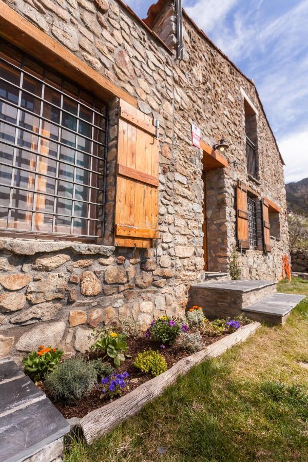 Casa Rustica La Borda De La Munda. Chalet