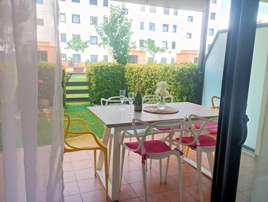 En Primera Linea De Mar Apartment Roses
