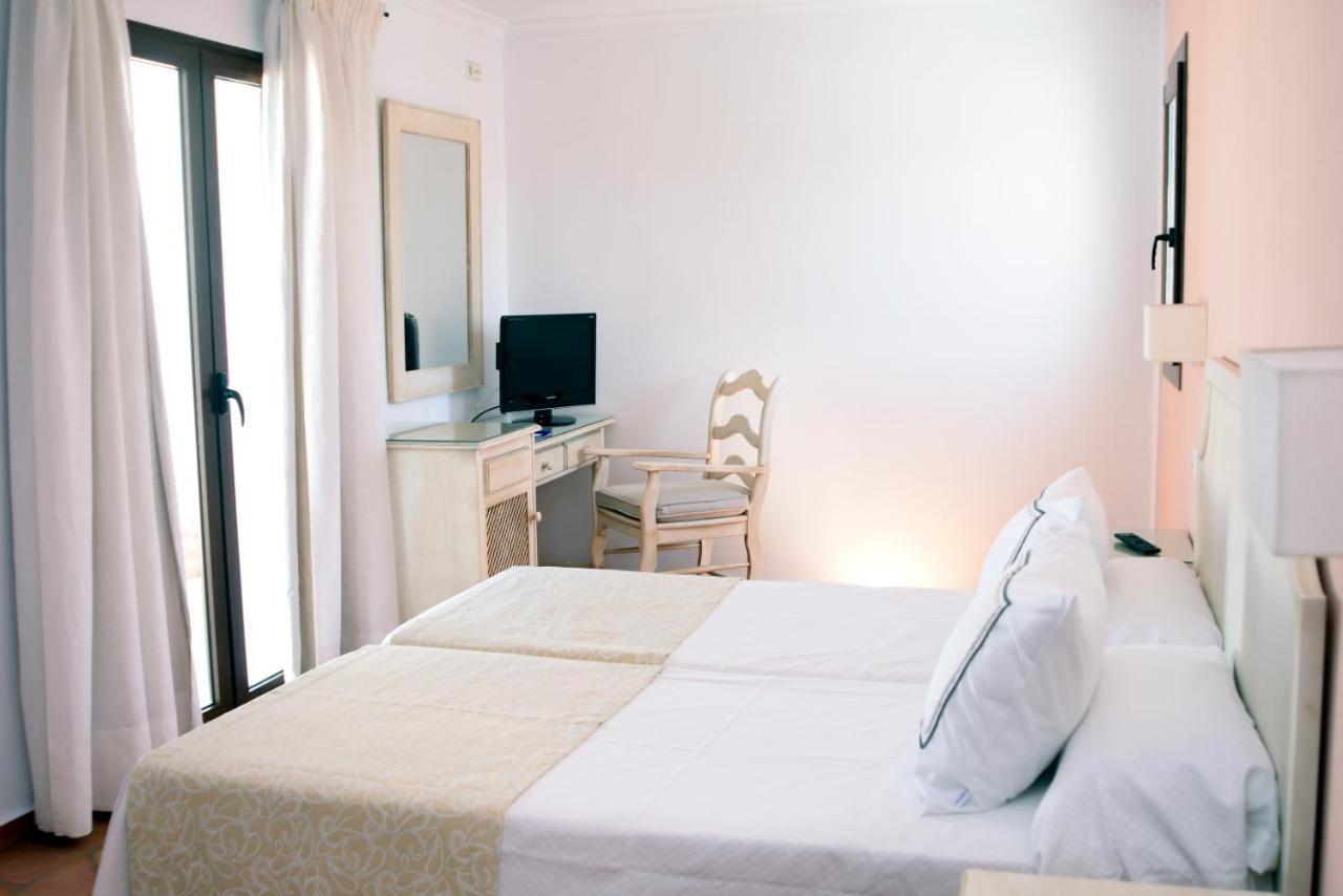 Dona Lola Marina Guest house *