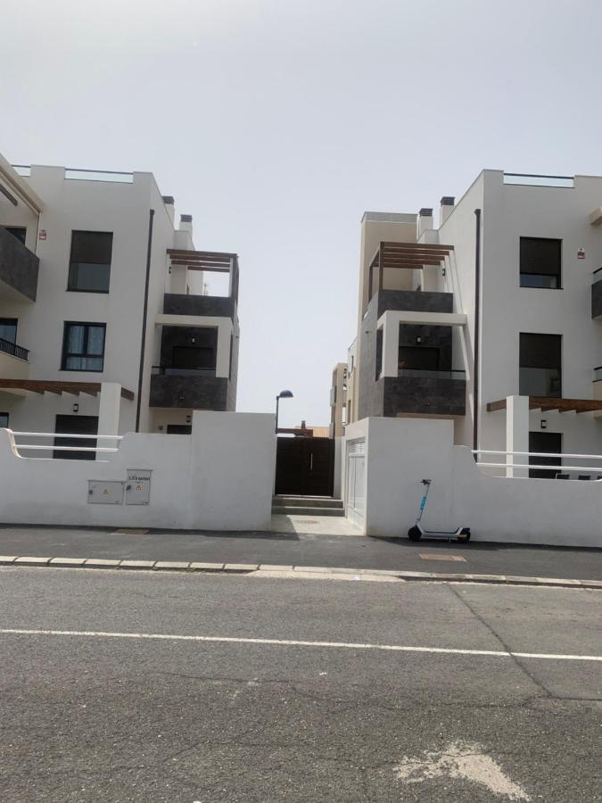 Sunny Luxury With Two Great Sunny - Level Terraces, Two Swimming Pools, In A New Complex Pueblo Majorero, Close To Fuerteventura Golf Club, Next To The , Atlantico Shopping Mall And Casino In Apartamento *