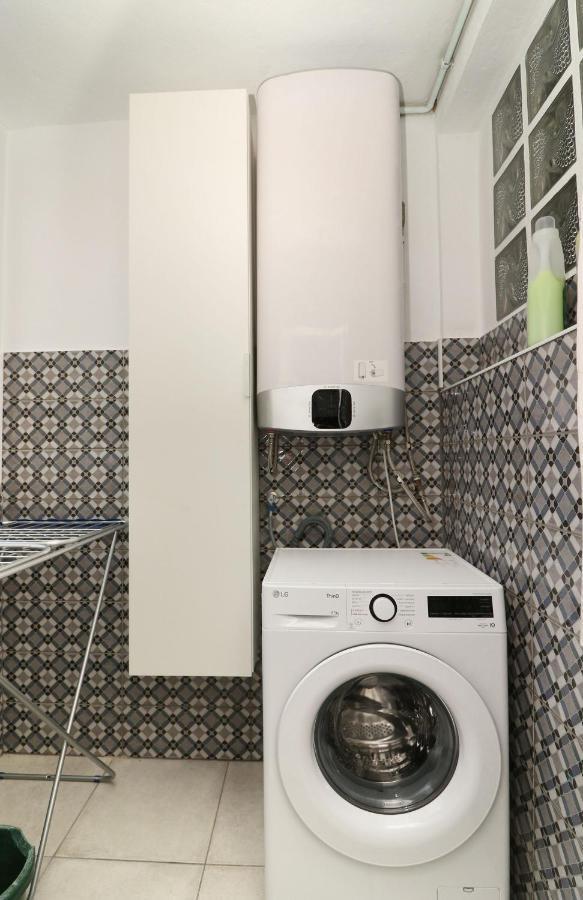 Family Walking Distance To The Sea And Amenities Apartamento
