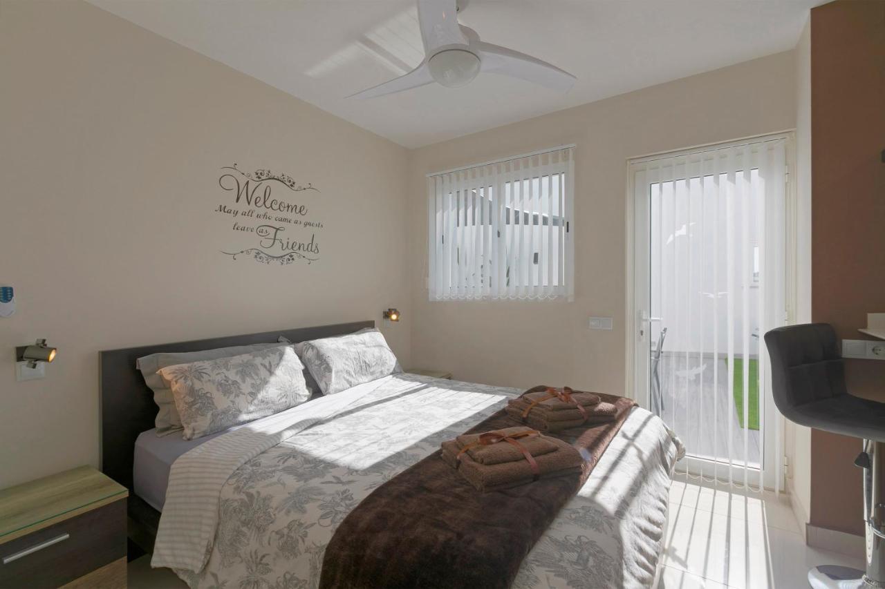 Stunning Within Nr Cristianos Apartment *