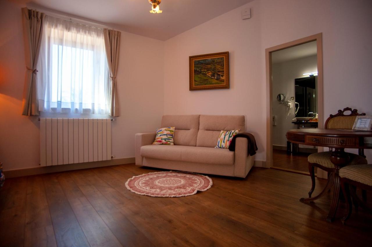 Hotel Aires De L'emporda 4*
