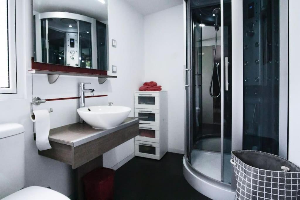 Apartamento Private Paradise On Cozy Campsite, Jacuzzi, Netflix *