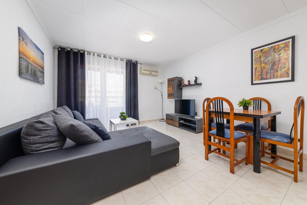 Ramon Apartment *