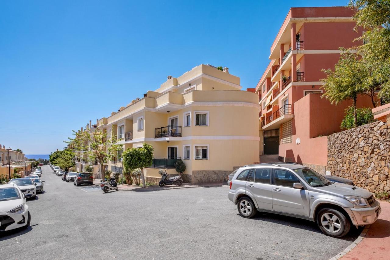 Nina Surena Anoreta Golf Apartamento *