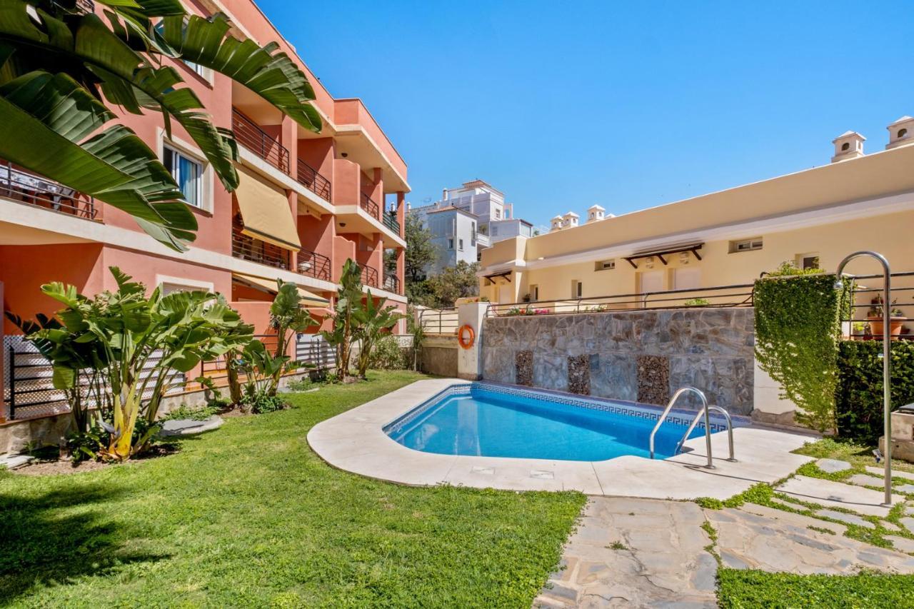 Nina Surena Anoreta Golf Apartamento *
