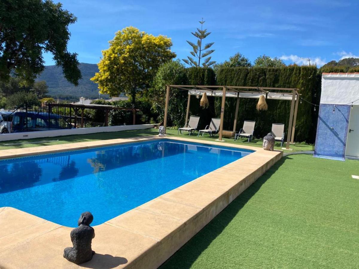 'coll De Rates' Beautiful 1-bed *