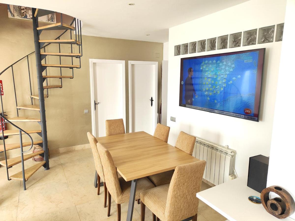 Apartment Balcony Pool & Seaside *