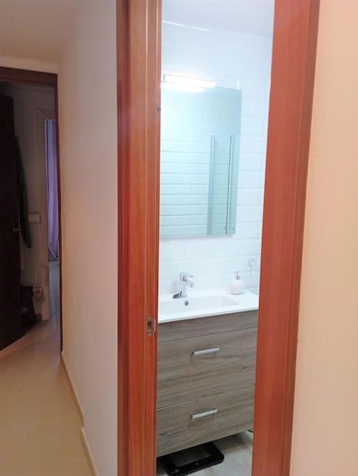 En Primera Linea De Mar Apartment Roses