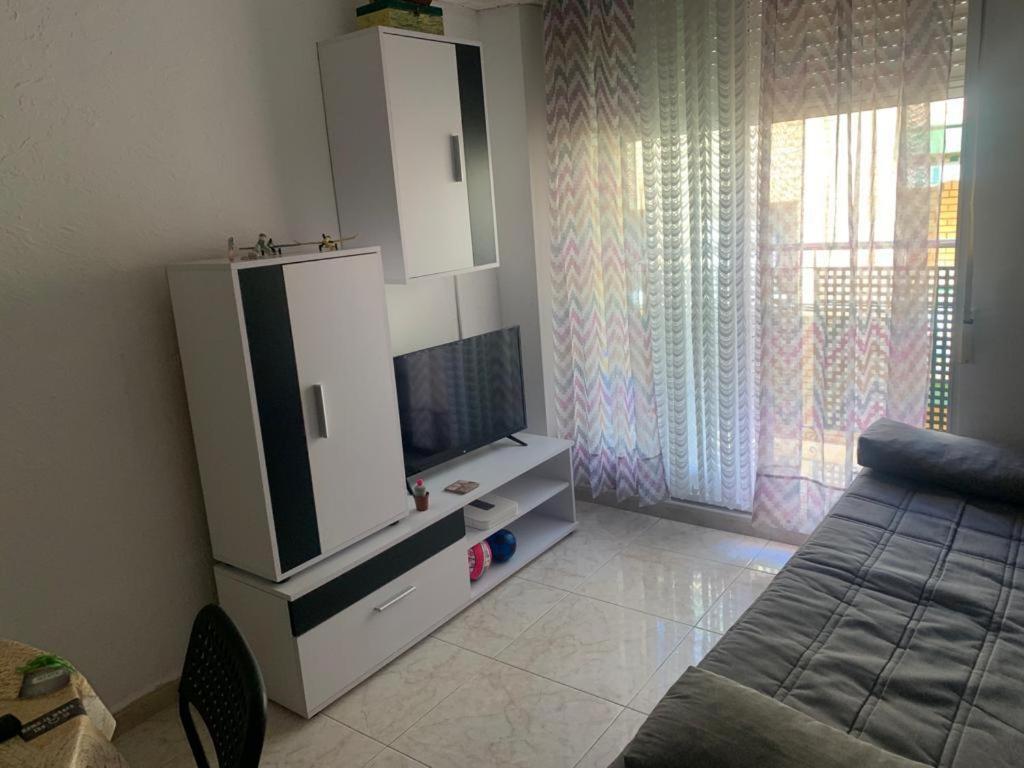 Oasis Apartment: Beachside Comfort In Apartment Oropesa del Mar