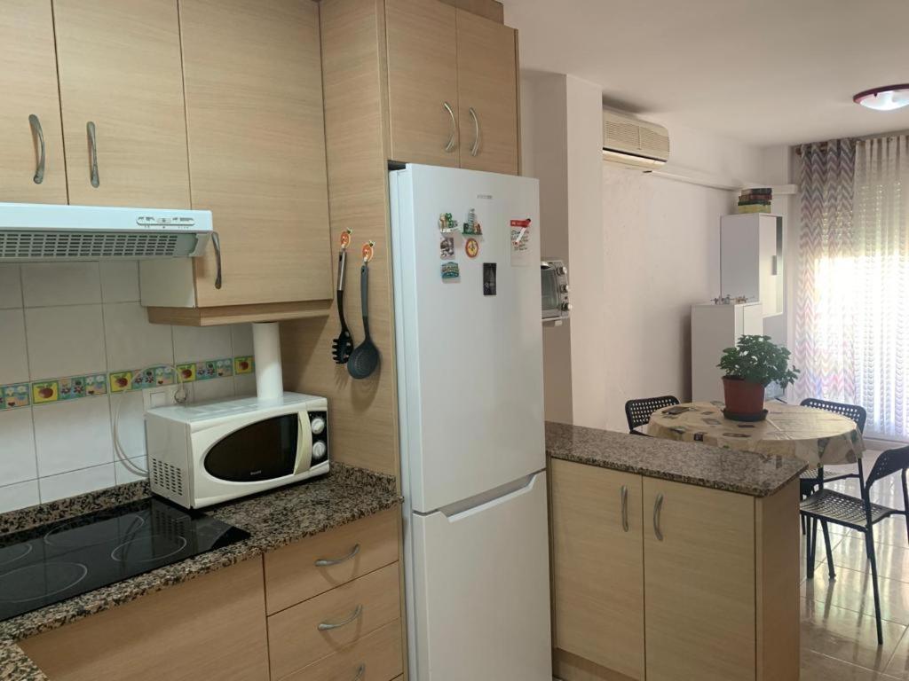 Oasis Apartment: Beachside Comfort In Apartment Oropesa del Mar