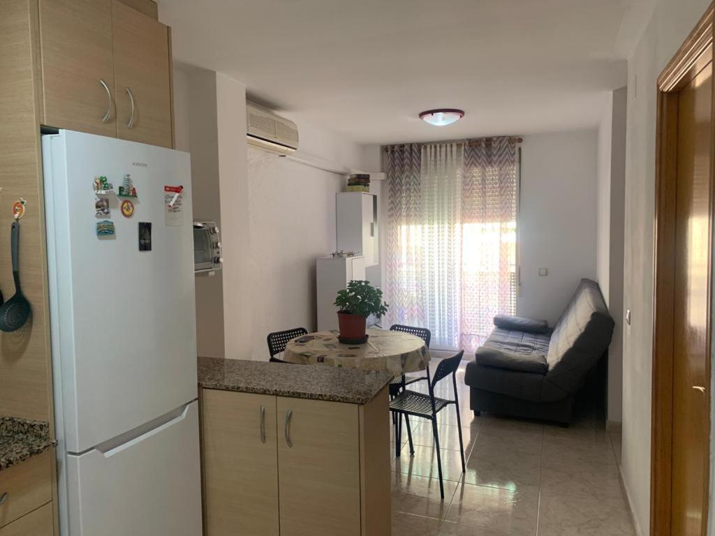 Oasis Apartment: Beachside Comfort In Oropesa del Mar