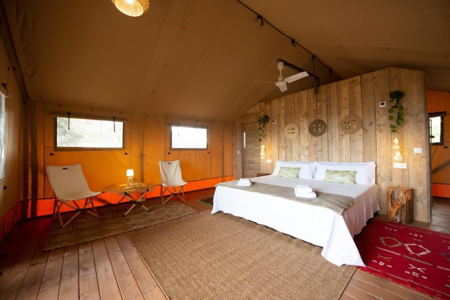 Campo de lujo Glamping Vall De Codo *