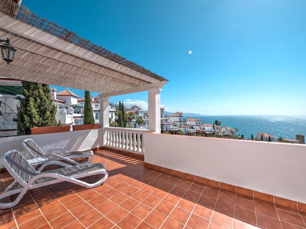 Villa Amazing With Magical View And Pool In Nerja