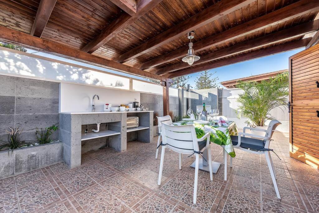 Arcos 77