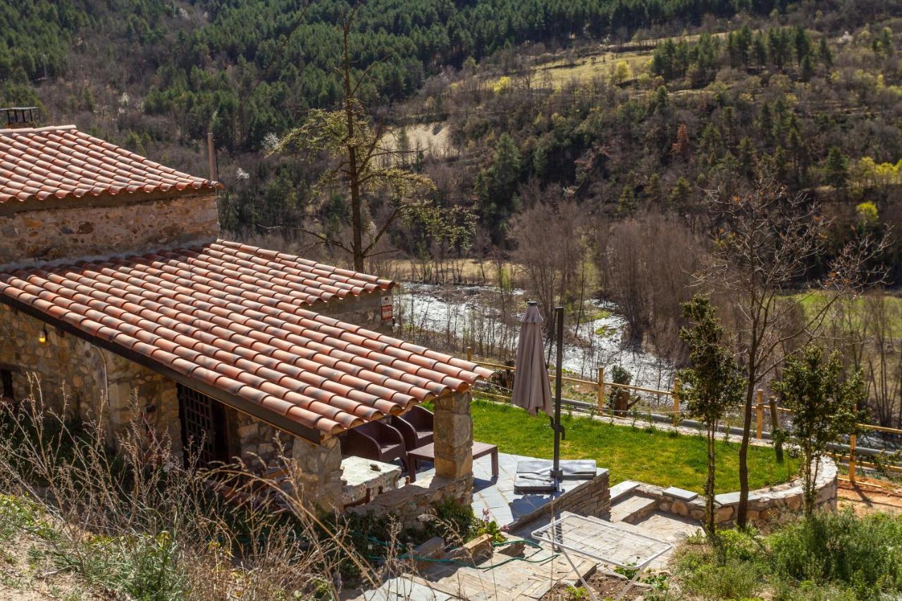 Chalet Casa Rustica La Borda De La Munda. *