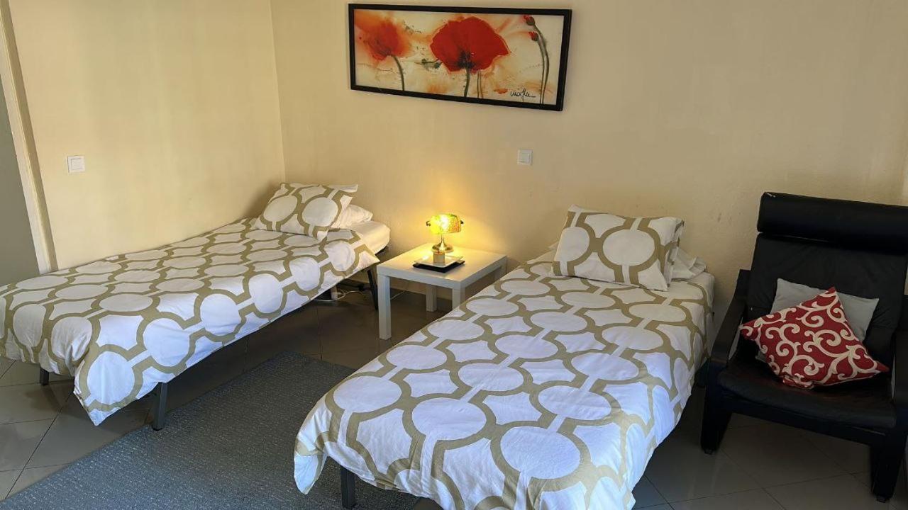 Apartment Lovely Near Airport