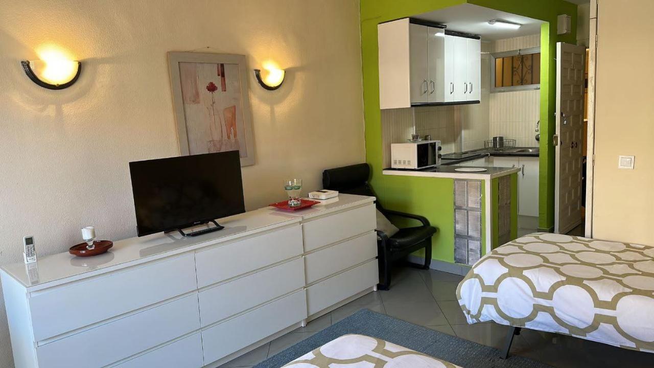 Lovely Near Airport Torremuelle