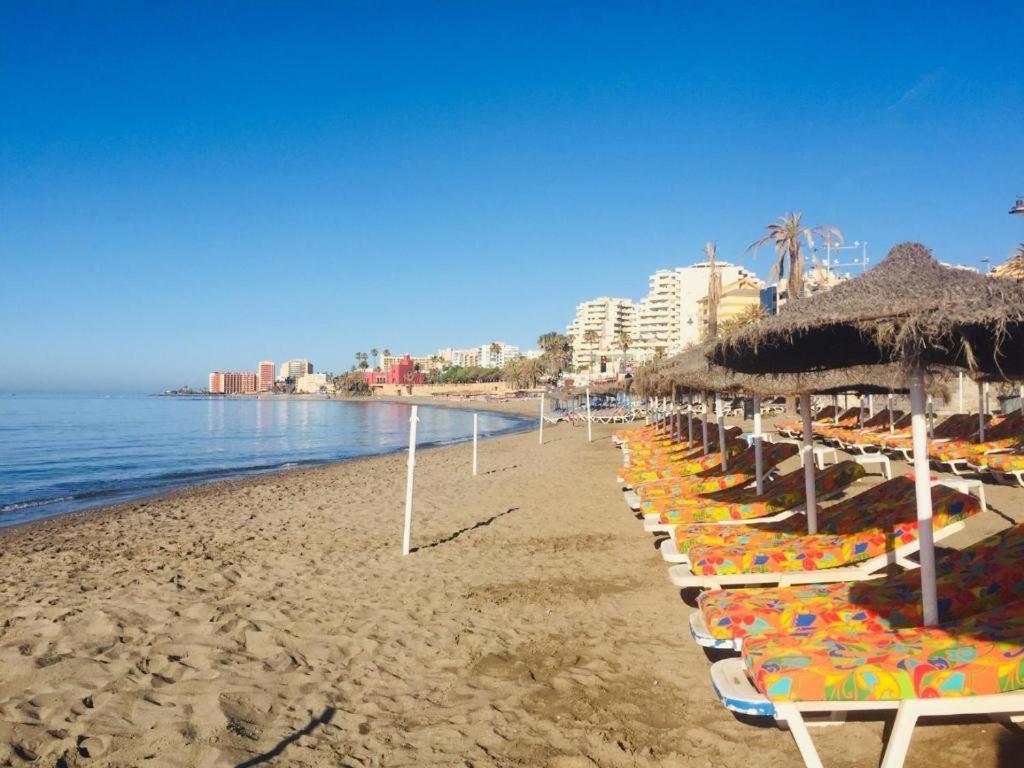 Apartment Lovely Near Airport Torremuelle
