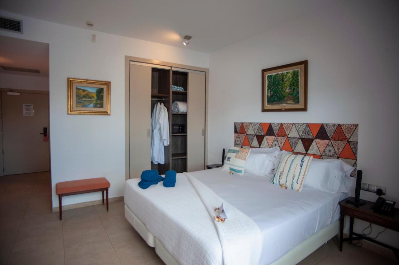 Hotel Aires De L'emporda 4*