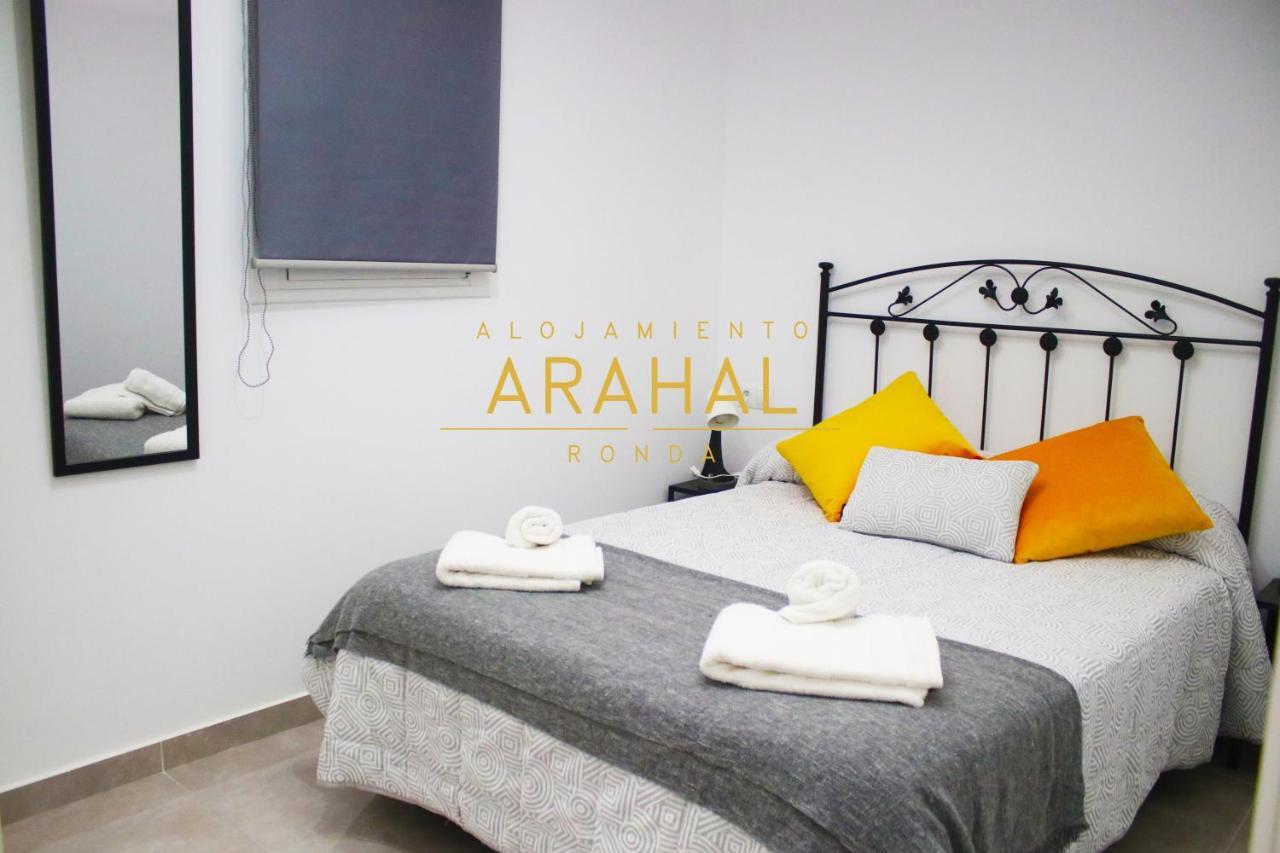 Arahal - *