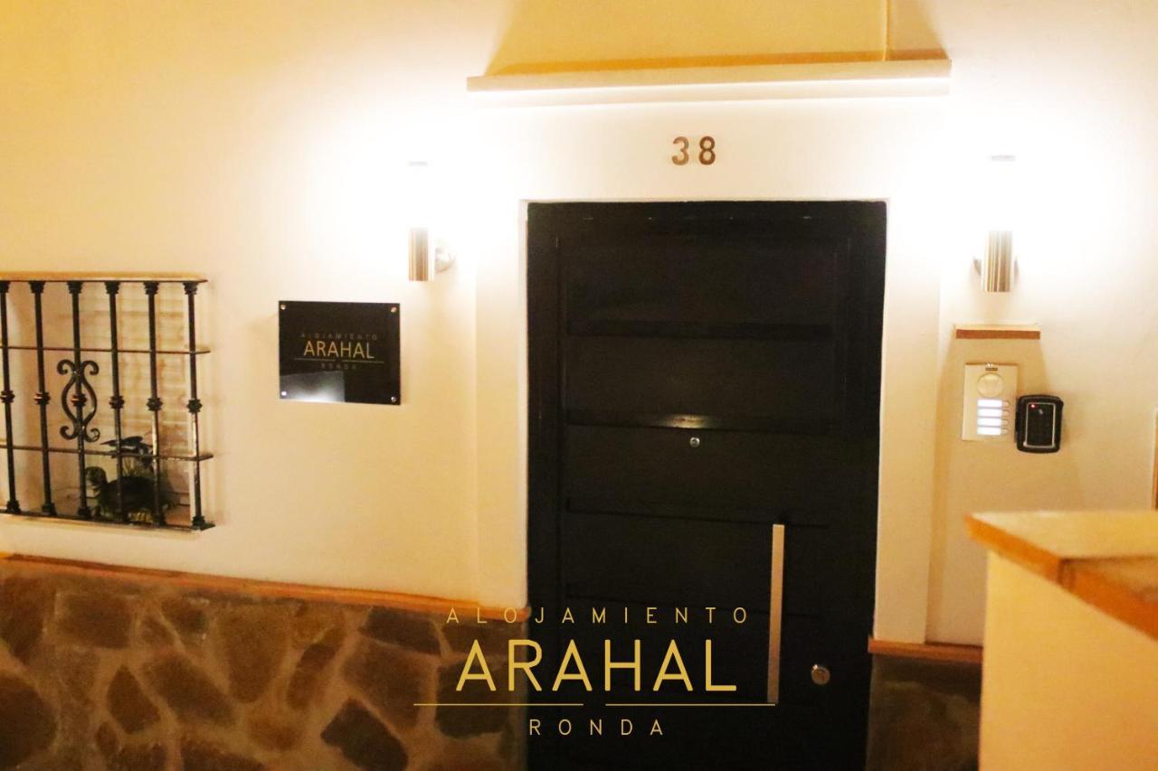Arahal - *