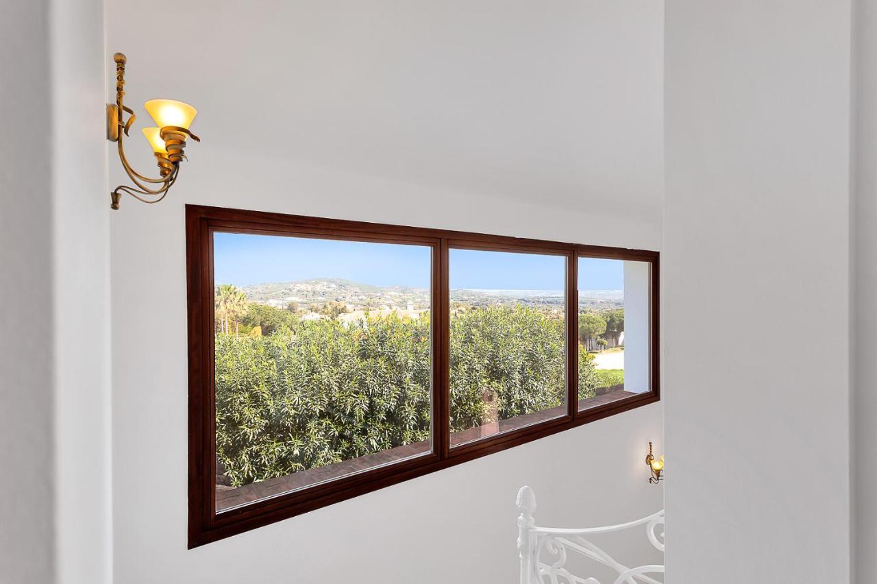 Yolo Spaces - Sotogrande - White House Villa *