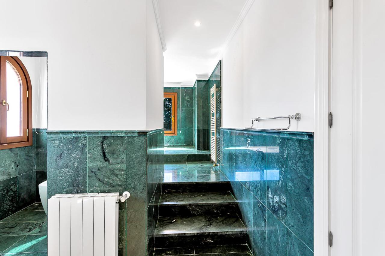 Yolo Spaces - Sotogrande - White House Villa San Roque (Andalucia)