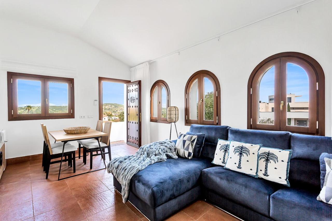 Villa Yolo Spaces - Sotogrande - White House *